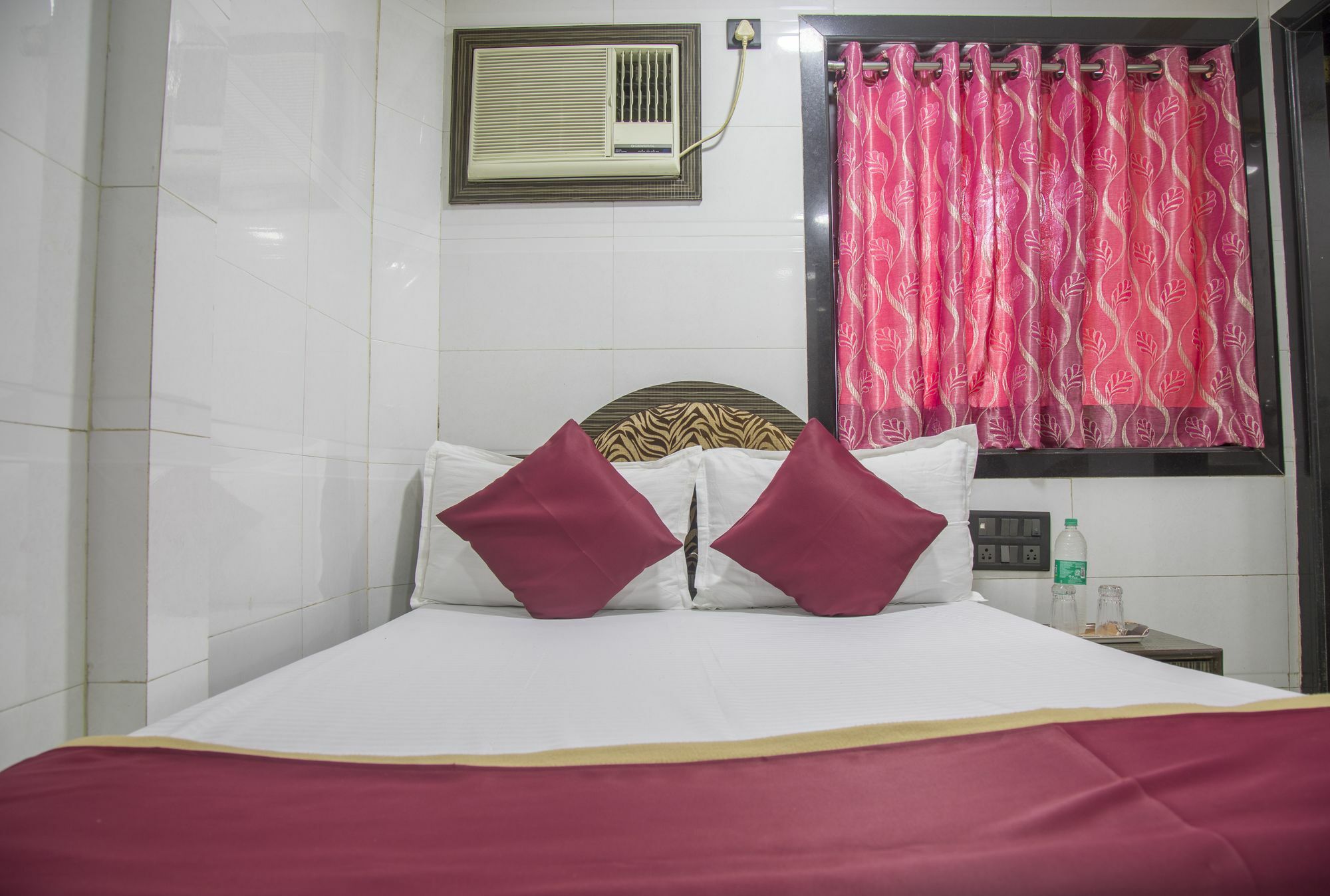 Relax Guest House Mumbai Exterior foto