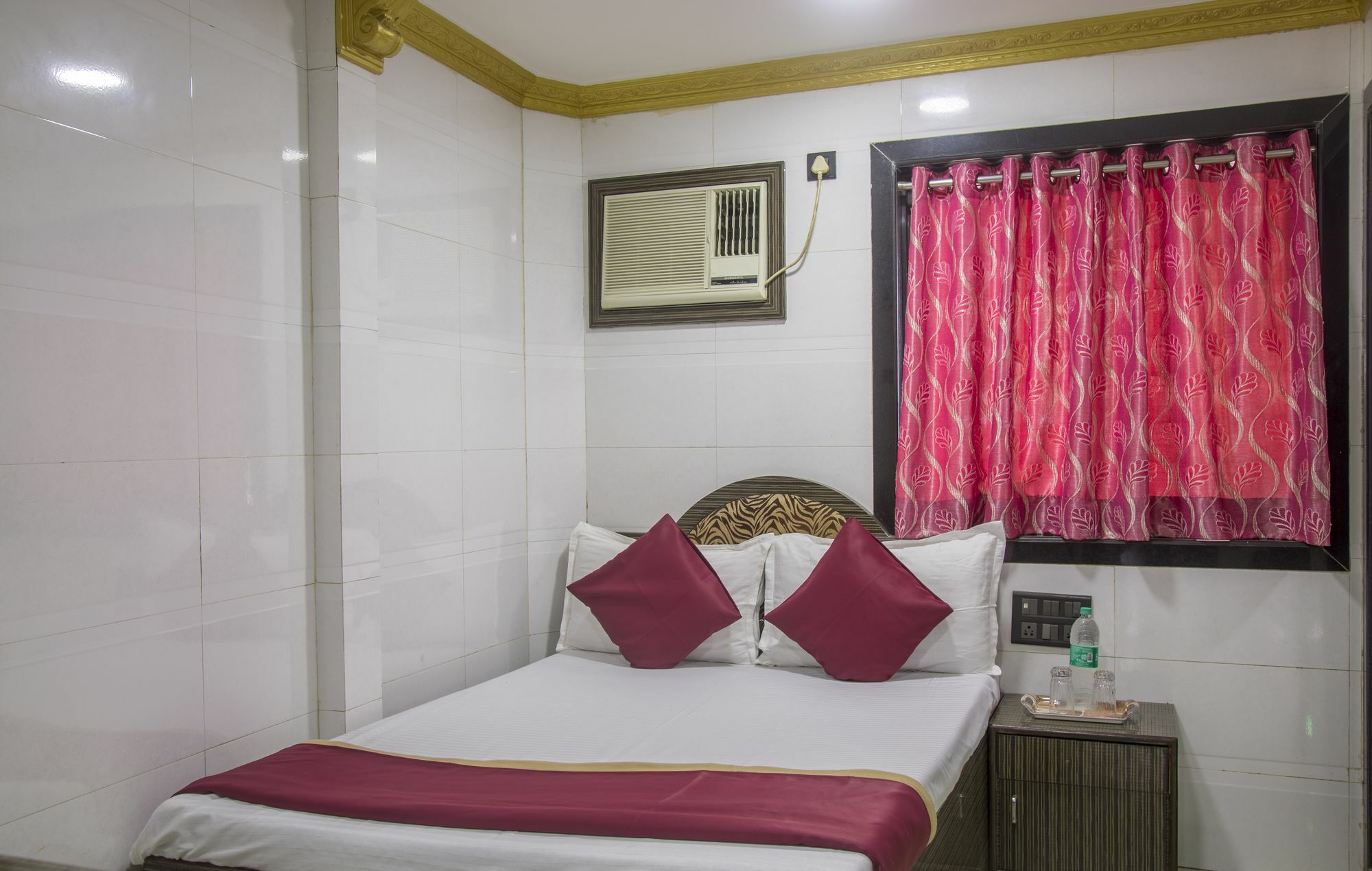 Relax Guest House Mumbai Exterior foto